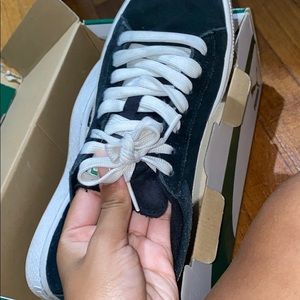 suede jr black pumas